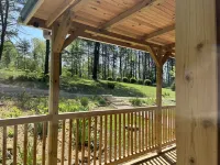 Private Cabin Overlooking Hocking Hills Hotels in Good Hope Township