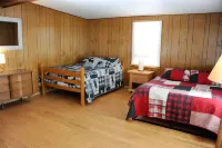 Lake Superior Lakefront Cabin w/ Private Beach Trail, Game Room & 4Br Remodel - 3-Star