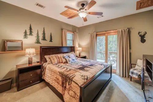 Cold Stream Cabin - 4 Bedroom 3.5 Bath Retreat in Coosawattee River Resort!