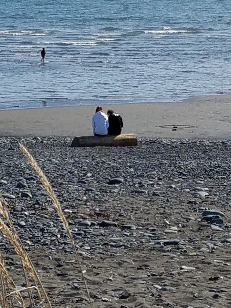 Stunning 3 bedroom/2bath with huge deck! Hotels in Soldotna