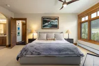 NEW LONE EAGLE PENTHOUSE, TRUE SKI-IN / SKI-OUT ON KEYSTONE MOUNTAIN