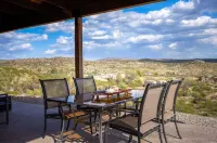 New mountain top retreat w/ 270° stunning views Hotels in Cornville