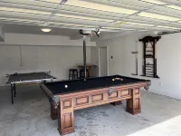 The Chalet on Lake Wylie, 5000 sq ft, Sleeps16, Pet Friendly, Close to Charlotte