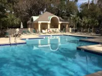 PANORAMIC GOLF LAGOON VIEW,WALK TO BEACH, BEACH LOCKER,GAS GRILLS,LOVELY POOL