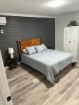 Griffen Mill Properties Cabin #6  next to Uchee Creek.  WiFi and AC in  Salem Al