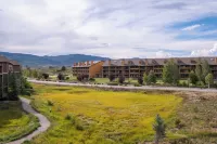 Cozy Granby Escape: Ski, Hike & Relax - Wi-Fi