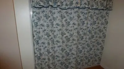 Lexington Apt. with parking & private entrance Preview listing Hotels in 