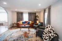 Cool, Trendy house in Dodge City! The Painted Cow Hôtels à : Dodge City