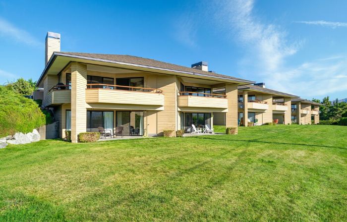 Wapato Point Halmalka Condo 510-A, 3 bed 2 bath, Sleeps 8,  Next to Outdoor Pool