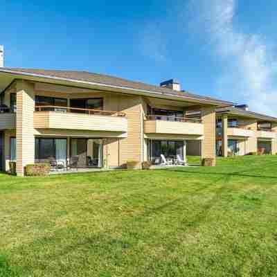 Wapato Point Halmalka Condo 510B 3 Bed 2 Bath Sleeps 8, Lake Views, Next to Pool Hotel Exterior