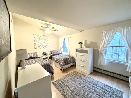 Private Country Home Minutes To Hunter Mountain!