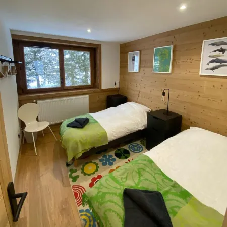 Fabulous 2 Bedroom Ski In / Out Apartment with West facing balcony Отели рядом с достопримечательностью «Куршевель 1650»