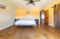 Downtown Gilbert, Indoor golf simulator, pool, jacuzzi, EV charger Hotels in Gilbert