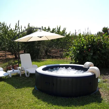 Indipendent Semi-Detached Villa in the Countryside, Surrounded by Greenery