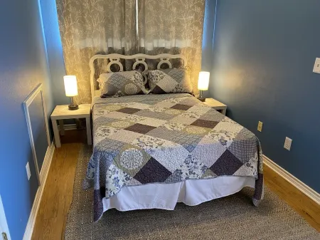 Cozy Cottage Close to COTA, ACL, SXSW, kids welcome!