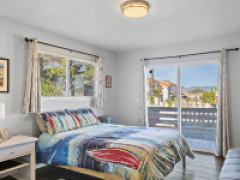 Strandcastle - Oceanview  - Dog Yard - SO much Parking! - Steps from Sand Hotels in Oceano