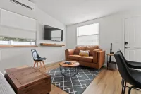 Spacious Industrial Style Guesthouse