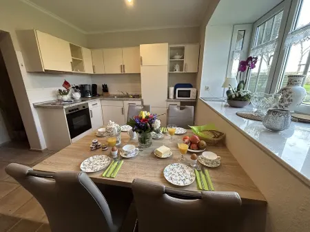 Vacation apartment Seeschwalbe directly on the North Sea dike. Idyllic, quiet, natural beach