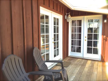 The Redwood Hearts Cottage in Cambria Отели в г. Сен-Луи Обиспо