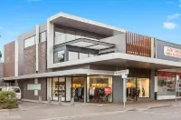 Hotel Lifestyle Home Living in Williamstown