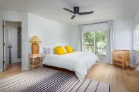 River Front at the River Raven House Hotel in zona Lakes Trail in Sequoia National Park