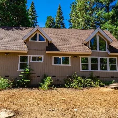 Ridge House. Modern cabin w/ all the amenities!