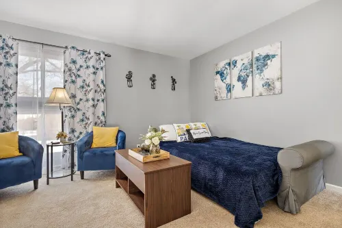 3bd/1.5bath entire home/Game room/Office/extended stays/FREE Wifi & Parking