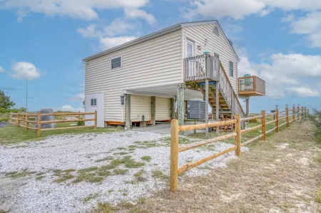 Secluded Beach home with amazing views.