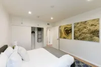Modern 2/2 Glendale Condo, Parking, Washer/Dryer - 3 stjerner