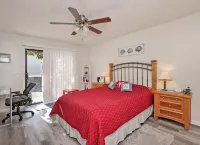Cute South Jax Beach House near Mayo - 2-Star
