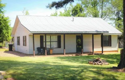 Cozy home right off the Pig Trail, in the Ozarks Hotels in der Nähe von Phipps Branch Waterfall