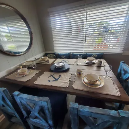 Deep-Water Canal Front Coastal Cottage Only Steps to the Beach & Pet Friendly!