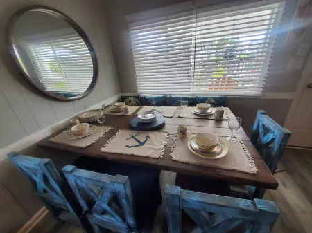 Deep-Water Canal Front Coastal Cottage Only Steps to the Beach & Pet Friendly!