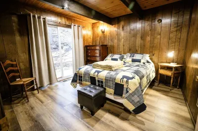 Cozy retreat near Dodge Ridge Ski Resort, and Pinecrest Lake with fast Wi-Fi Hotels near Dodge Ridge