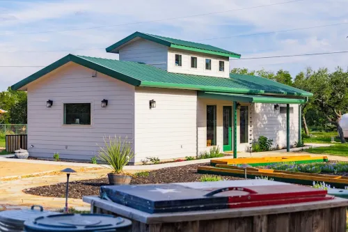 Glamping in Spicewood TX Hill Country~ The Spartan at Green Acres
