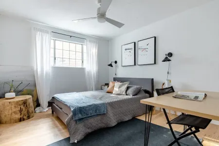 The Modern Get Away Cabin 3b2b - Lake View 🌲 w/ pool table & jaccuzi & suana