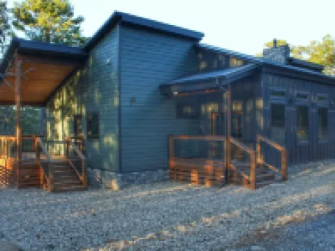 Fun group? Fun Cabin near Robbers Cave State Park!  Sleeps 14! Hotels in Latimer County