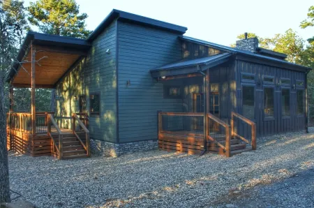 Fun group? Fun Cabin near Robbers Cave State Park!  Sleeps 14!