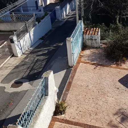 Sea view apartment with FREE PARKING in the courtyard 30 meters from the sea on OFFER