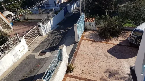 Sea view apartment with FREE PARKING in the courtyard 30 meters from the sea on OFFER