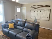 Bays Mountain Getaway Cottage