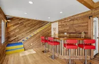 Downtown Quartet - 4 Bungalows w/Fenced Yards, AC, W/D, Smart TVs, & Speedy WiFi