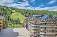 Premium penthouse in Keystone, great pool - The Springs!  Walk to slopes.
