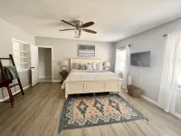 Sleeps 14 w/Boat Slip & Gulf Access! 5 B/3BA PET FRIENDLY