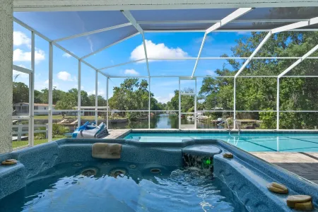 Big Cypress with POOL & Hot Tub!