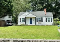 Entire home, charming 3-2 near the Marietta square! Các khách sạn gần Satoria On The Square