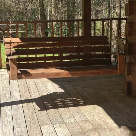 Cabin #4   Secluded and Quiet
