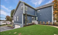 Lakefront Luxury Retreat at Crystal Lake– Fire Pit• Fern Hall• hiking• Game Room