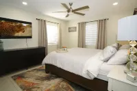 Private Villa & Enclosed Hot Tub Room • Boat & RV Parking • Near Lake & Bridge