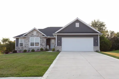 Safe Haven - Newer Home In A Quiet Neighborhood Hotels in Sugarcreek